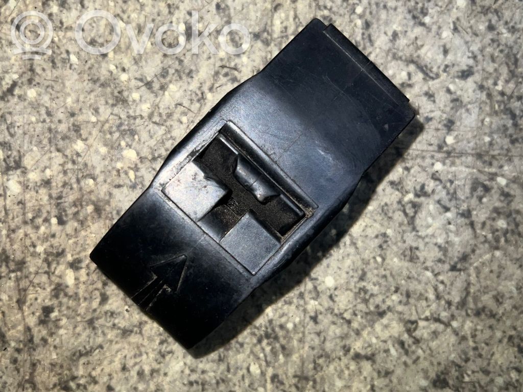 BMW 3 E36 Radiator mount bracket 