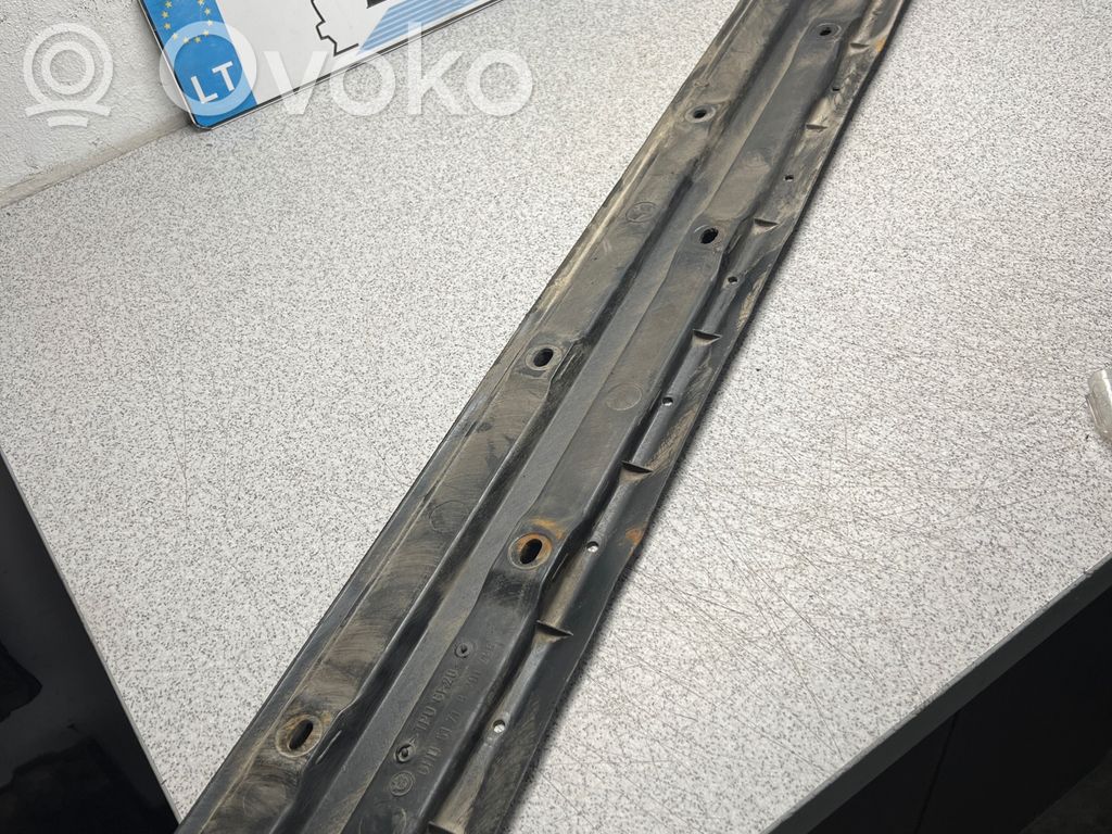 Side bottom protection   8201496