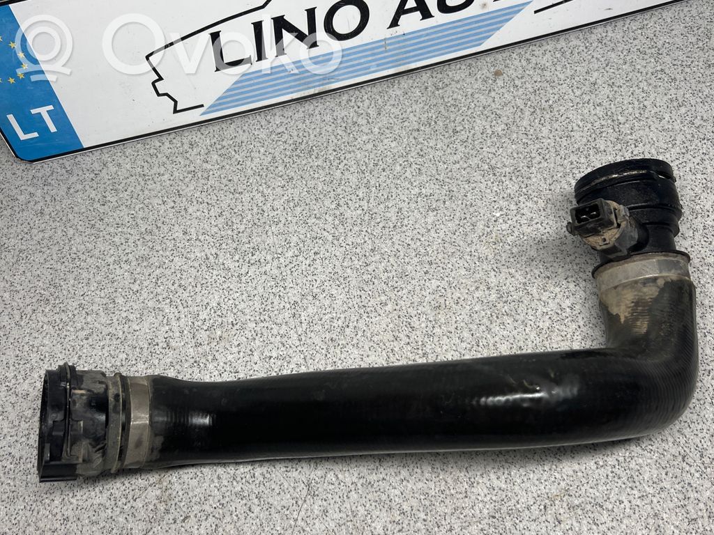 Engine coolant pipe/hose   1436362