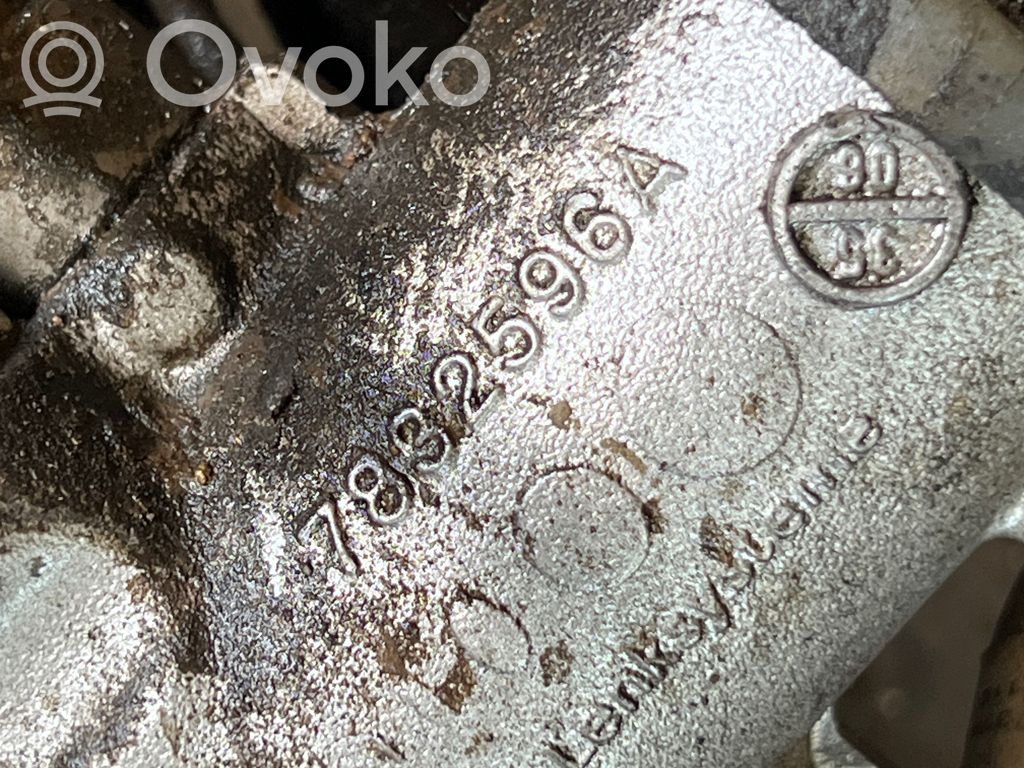 BMW 5 E60 E61 Vairo kolonėle 