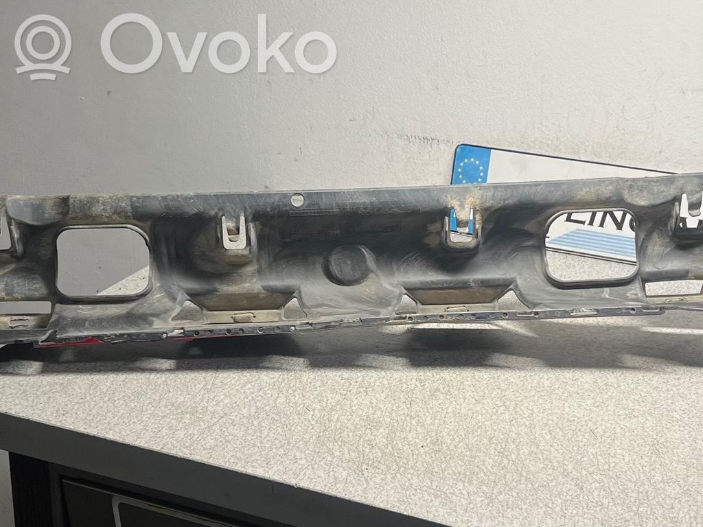 BMW 5 E60 E61 Balkis galinio bamperio 