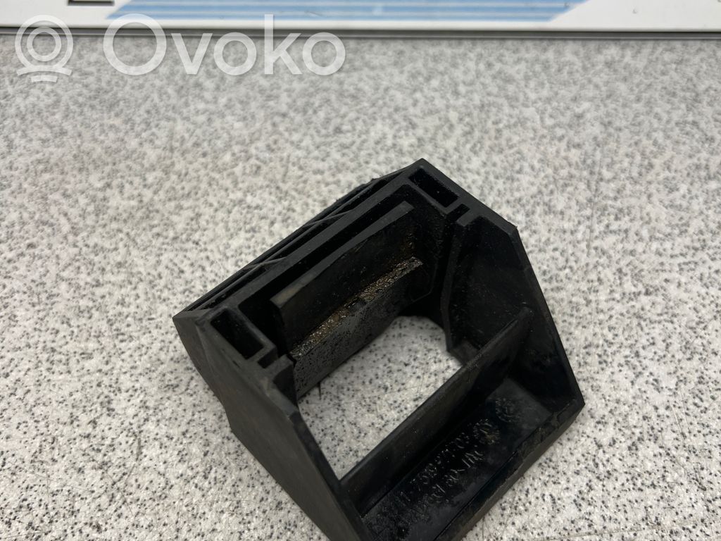 BMW 5 E60 E61 Halterung Kühler 