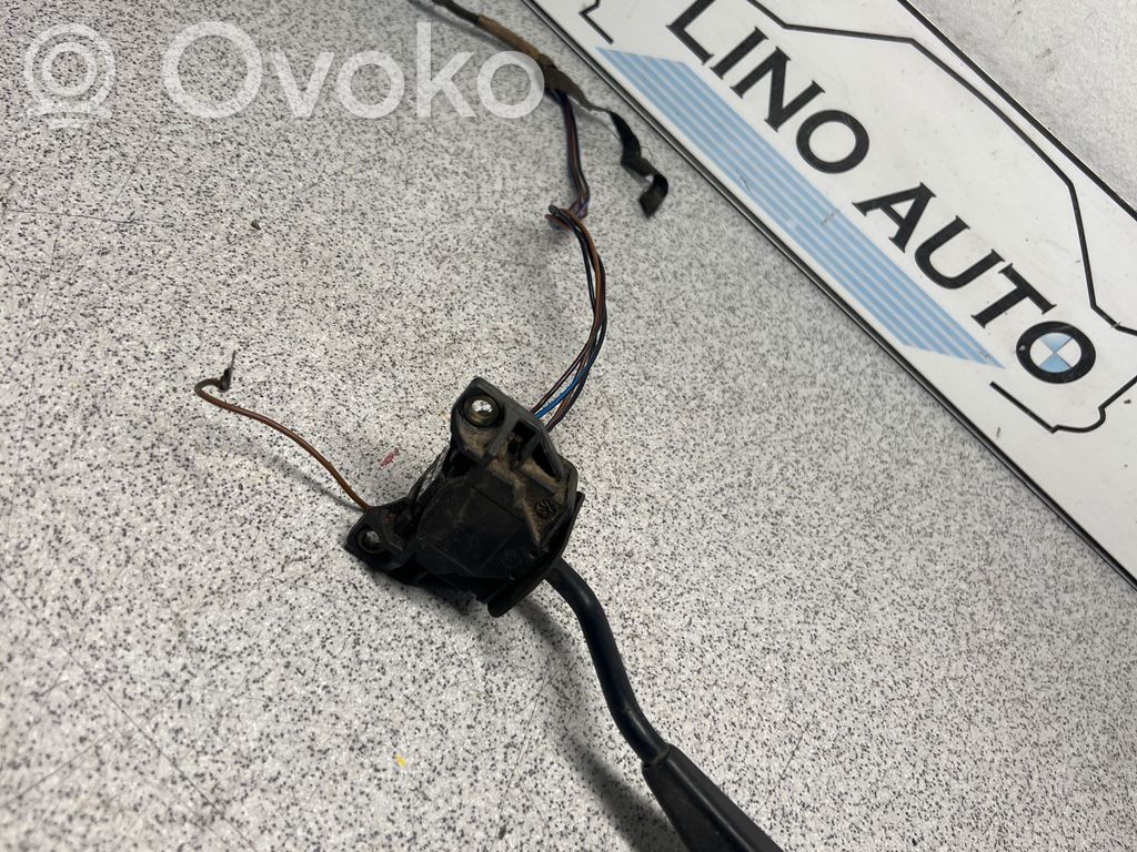 BMW 3 E30 Pyyhkijän vipu 
