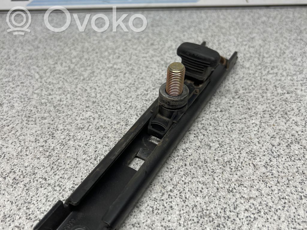 BMW 3 E36 Saugos diržo reguliavimo bėgelis 