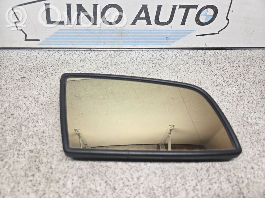 BMW 5 E60 E61 Spoguļa stikls 