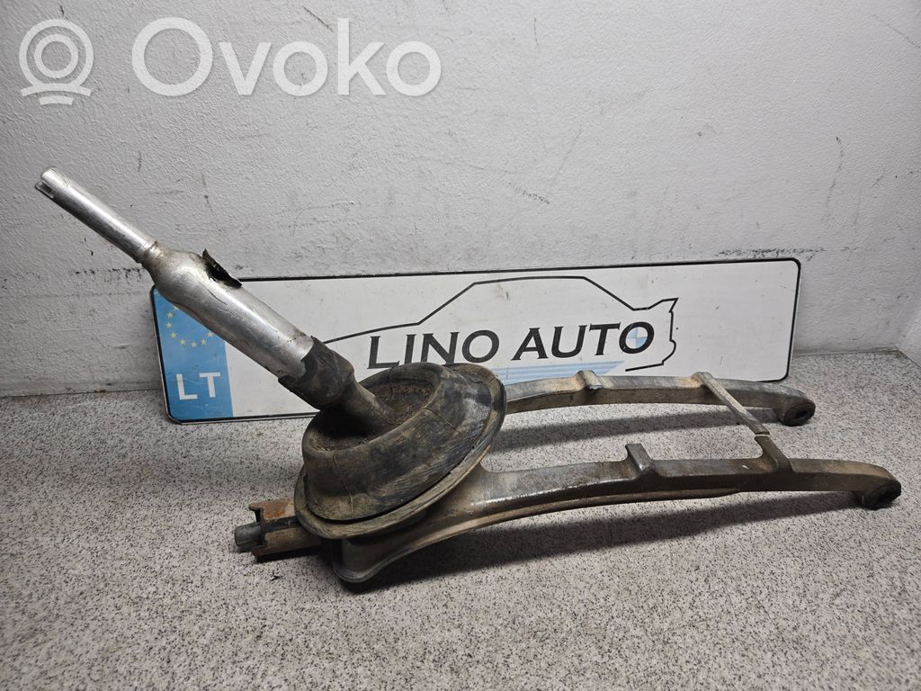 BMW X3 E83 Gear shifter/selector 