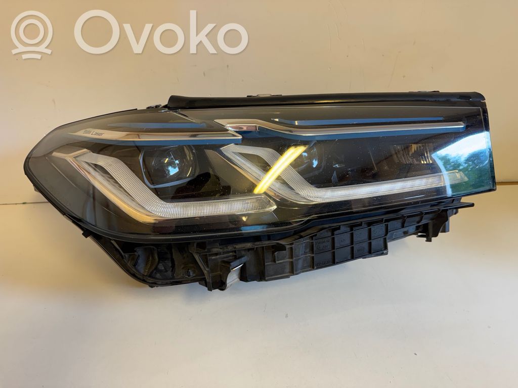 BMW 5 G30 G31 G38 Lampa przednia 