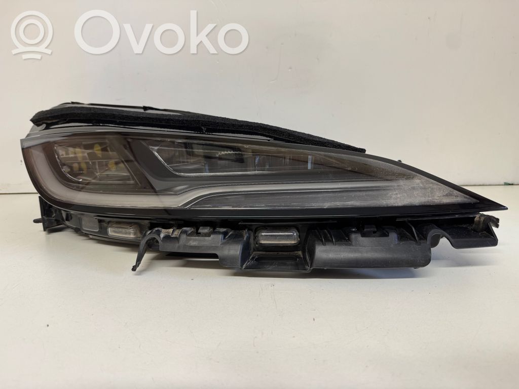 Tesla Model 3 Priekinis žibintas 