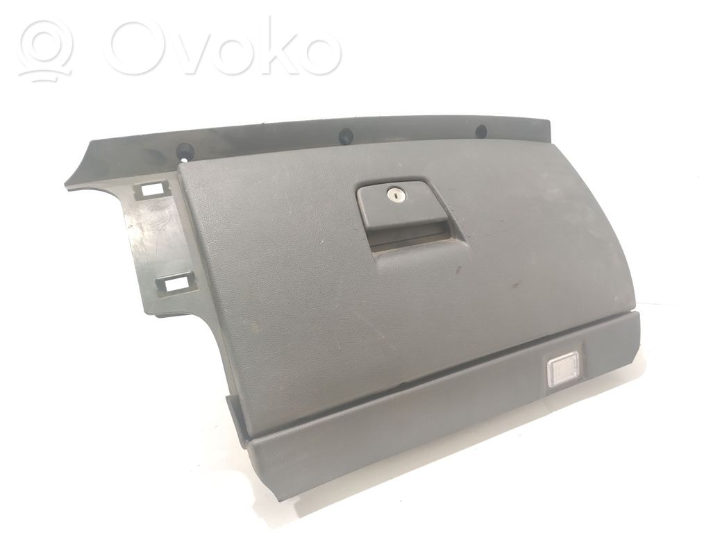 Volvo V50 Schowek deski rozdzielczej 