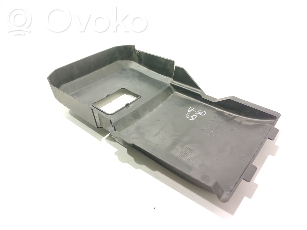 Volvo V50 Dangtis akumuliatoriaus dėžės 