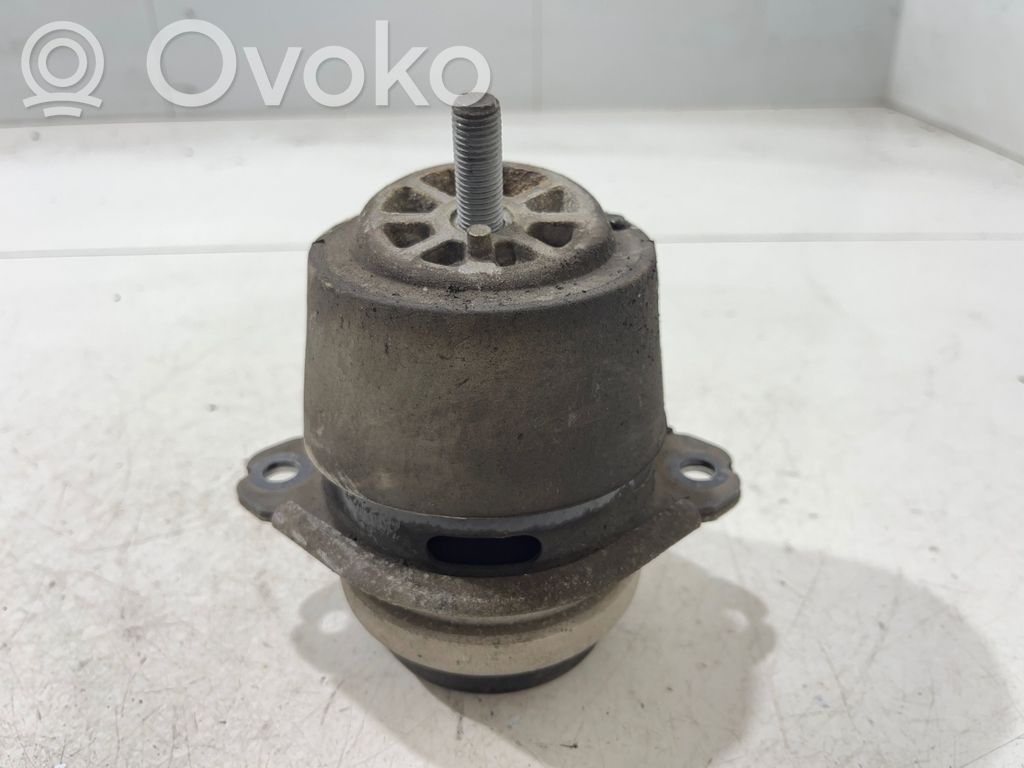 Wspornik / Mocowanie silnika   7L8199131A,7L6199131A,5N0407766B,5N0407762F,5N0407762FX,5N0407766BX,7L8199131,7L8199131F