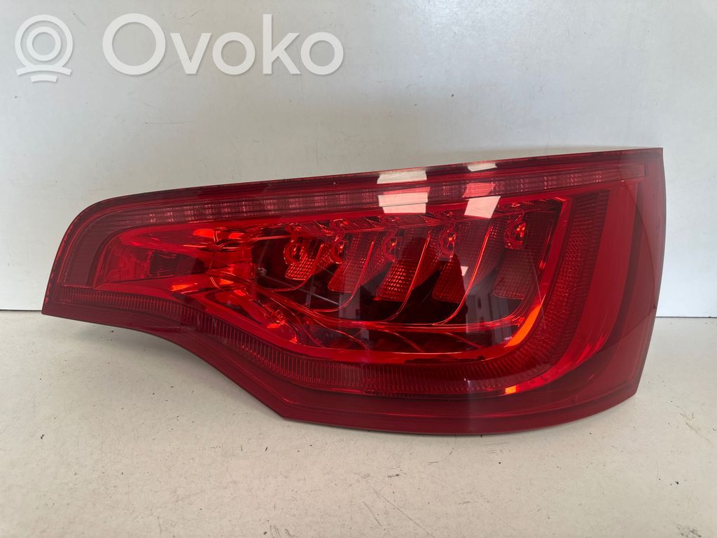 Audi Q7 4L Tailgate rear/tail lights 