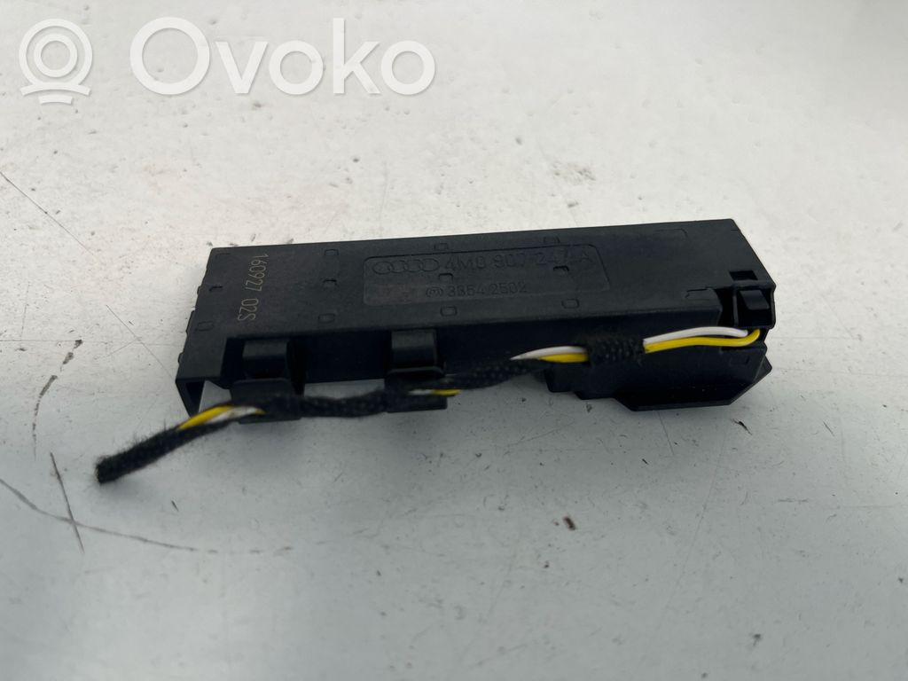 Radion pystyantenni   4M0907247A,33542502