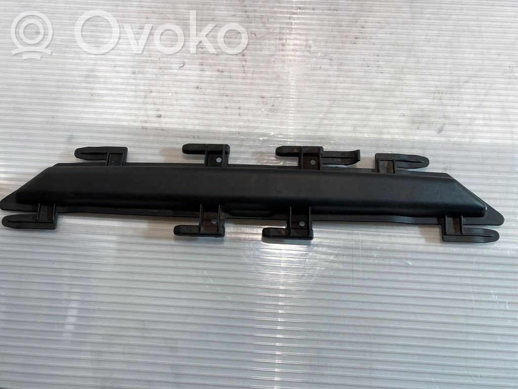 BMW 5 E60 E61 Other engine bay part 