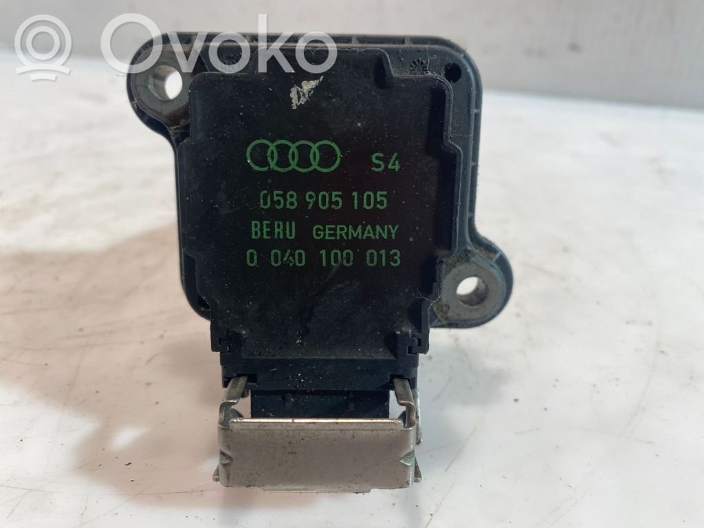 Audi A4 S4 B5 8D Cewka zapłonowa wysokiego napięcia 