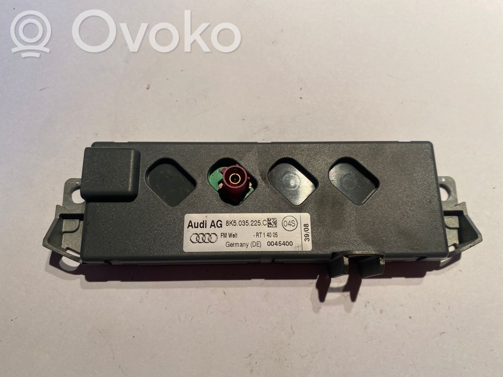 Audi A4 S4 B8 8K Antenos stiprintuvas 