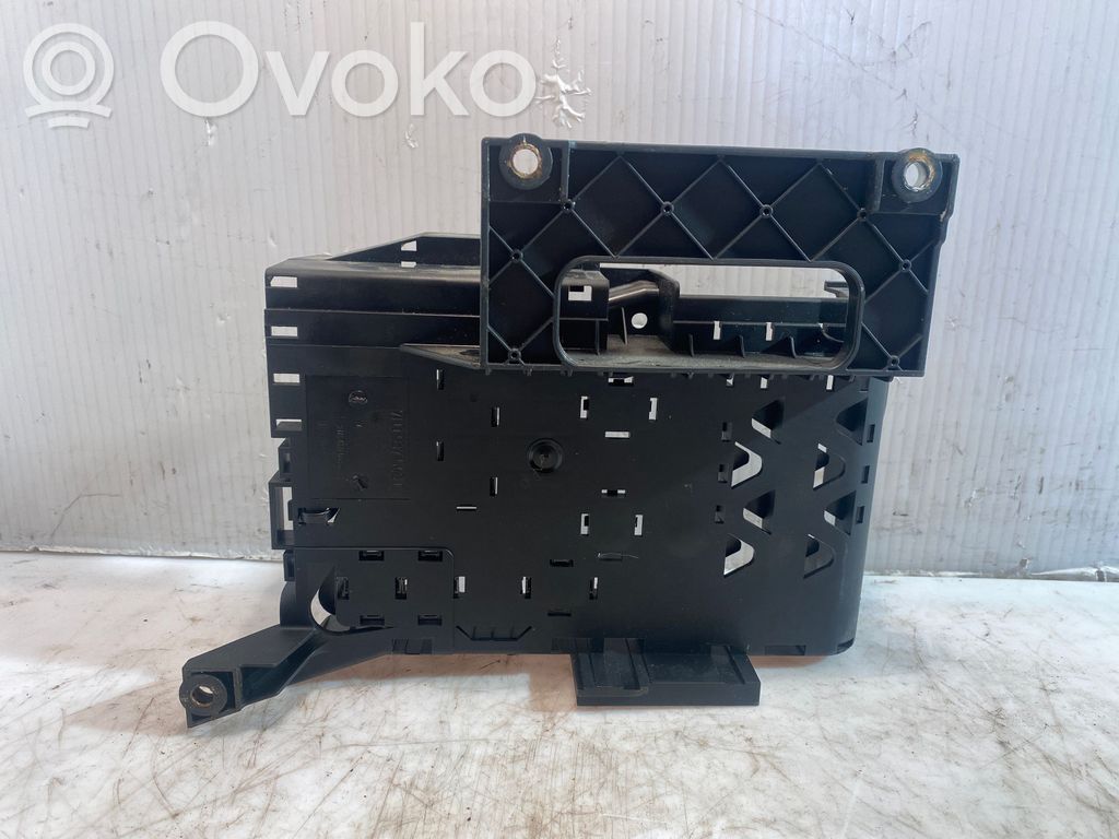 Audi Q7 4L Saugiklių blokas 