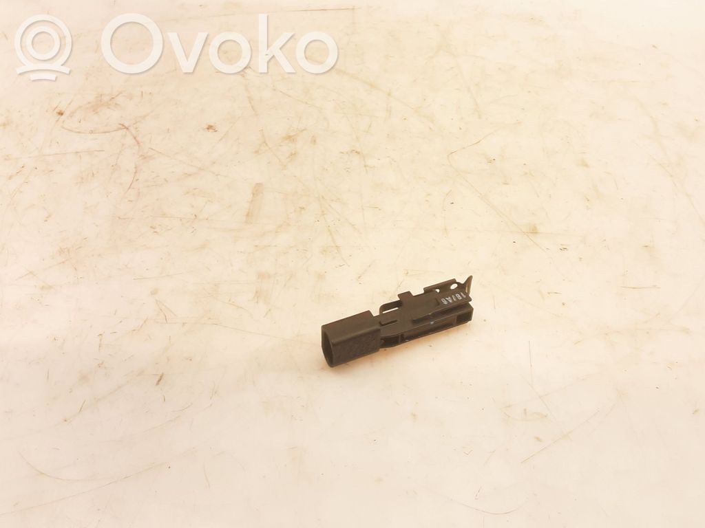 Sensor   8H0959985B