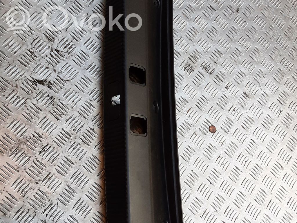 Audi A8 S8 D3 4E Protector del borde del maletero/compartimento de carga 