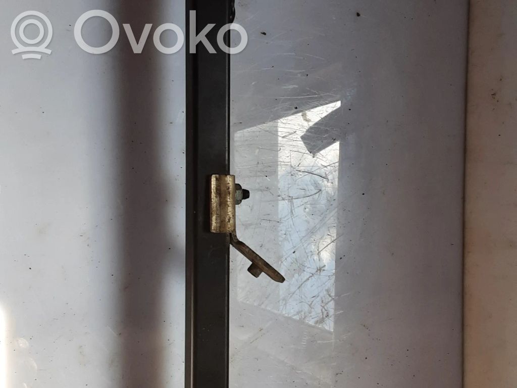 Audi A8 S8 D3 4E Lokasuojan kannake 