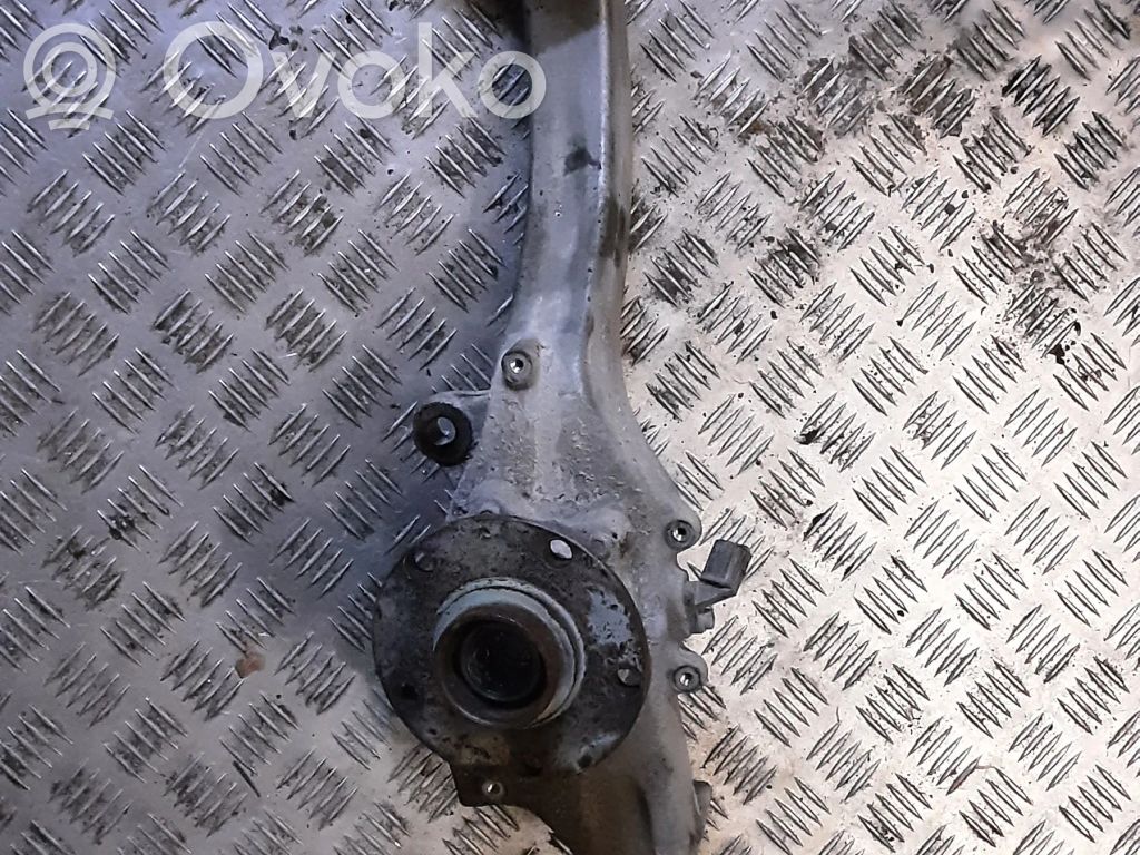 Audi A8 S8 D3 4E Front wheel hub spindle knuckle 