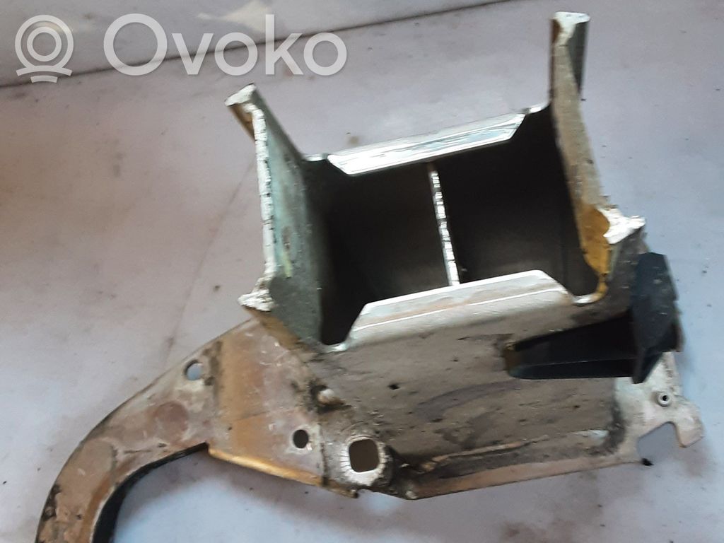 Audi A6 S6 C7 4G Etupuskurin törmäysvoiman vaimennin 