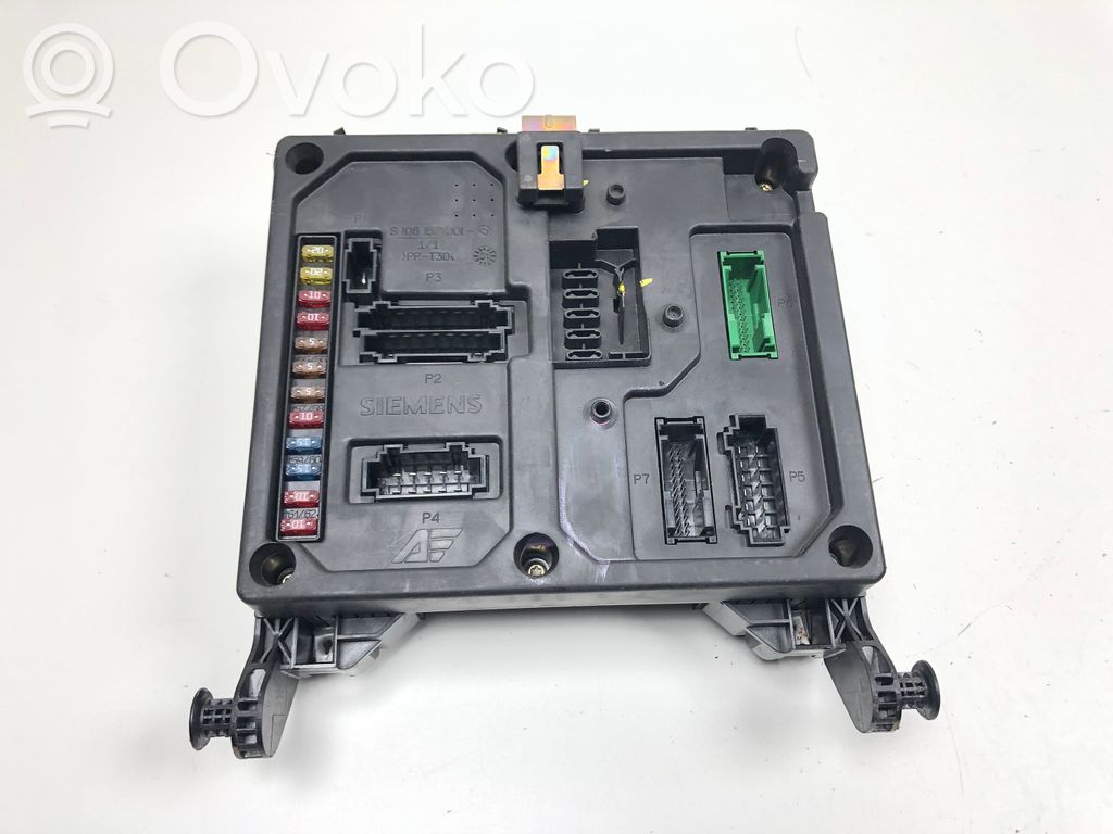 Sulakemoduuli   S110730200I,7M3962258R,1M2114B205BA