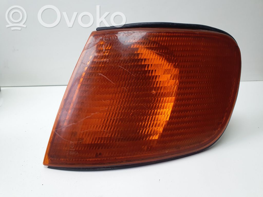 Audi 100 S4 C4 Front indicator light 