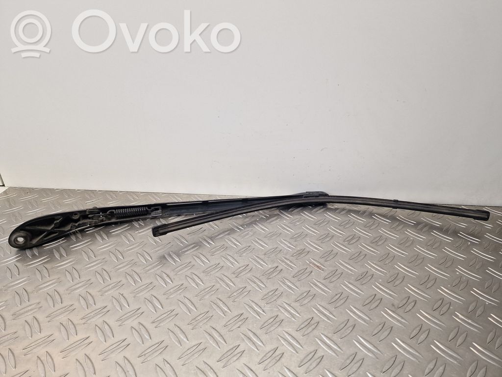 Audi A8 S8 D3 4E Wischerarm vorne 