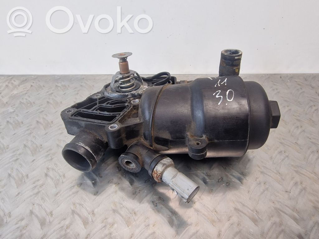 Audi A8 S8 D4 4H Oil filter mounting bracket 