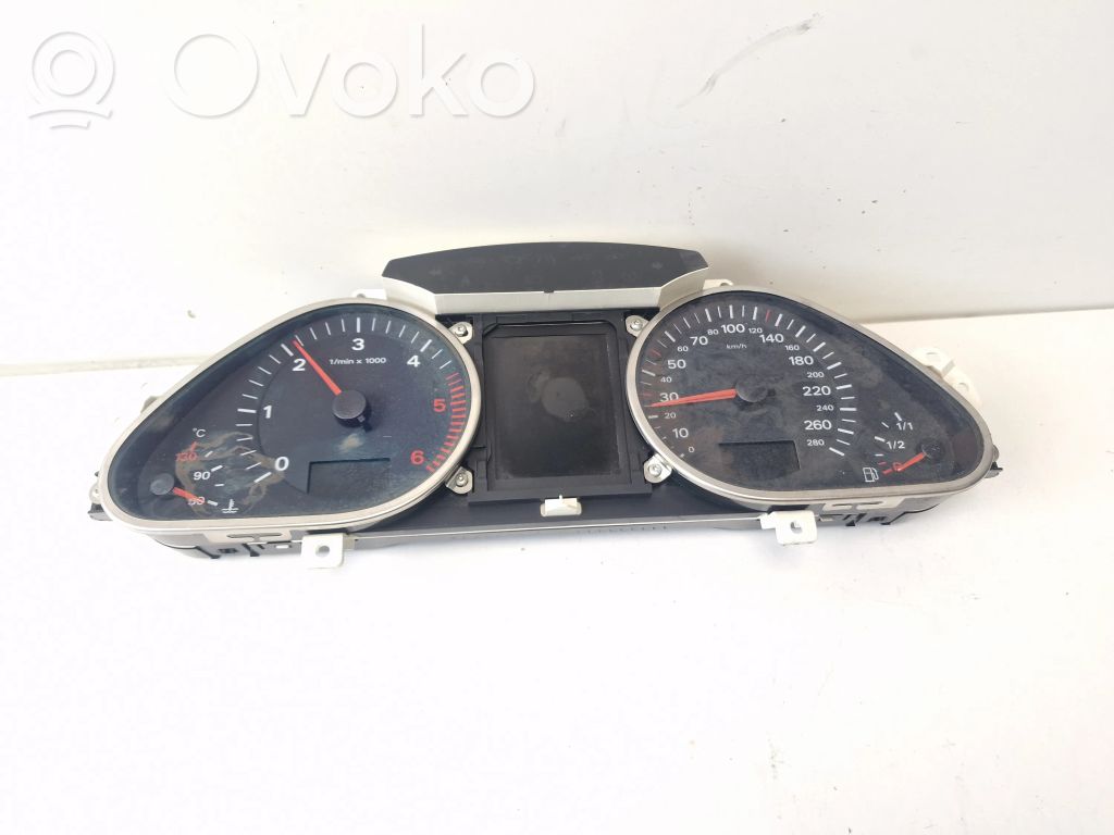 Audi A6 S6 C6 4F Licznik / Prędkościomierz 