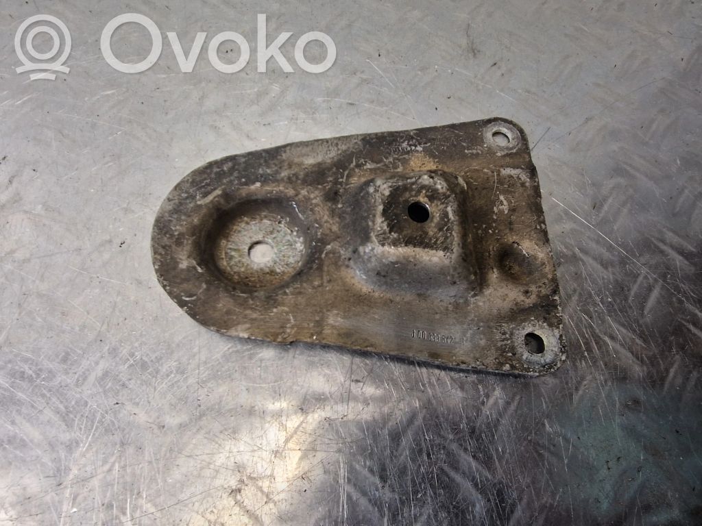 Audi A6 S6 C5 4B Engine mounting bracket 
