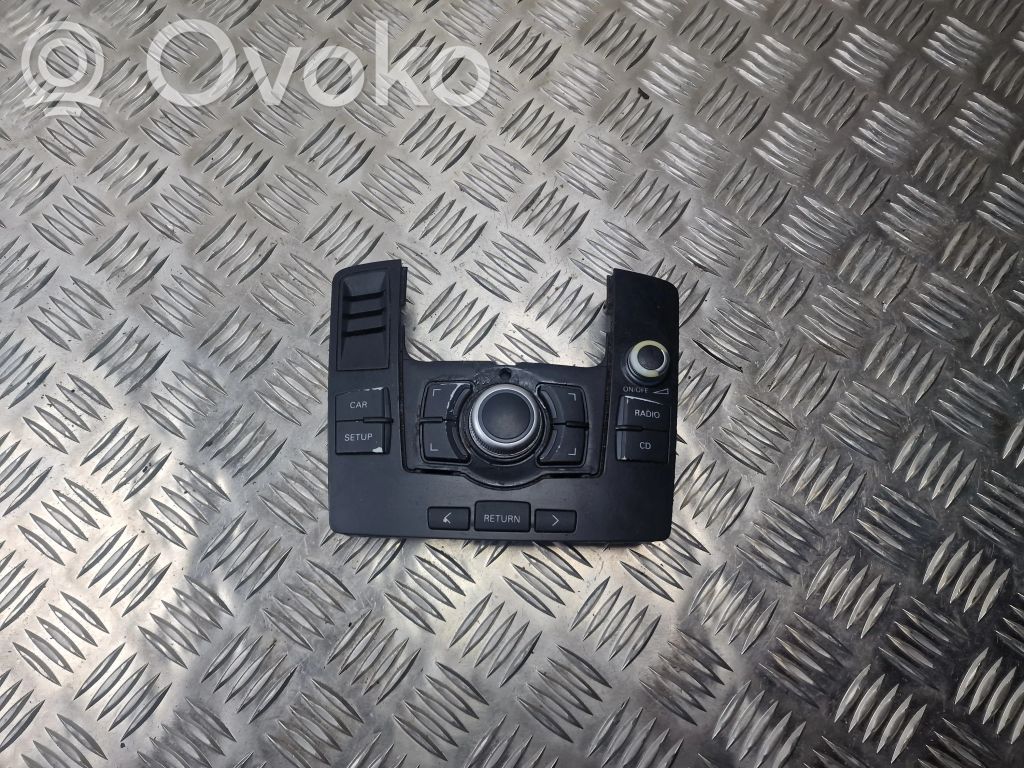 Volkswagen PASSAT B8 Head unit multimedia control 