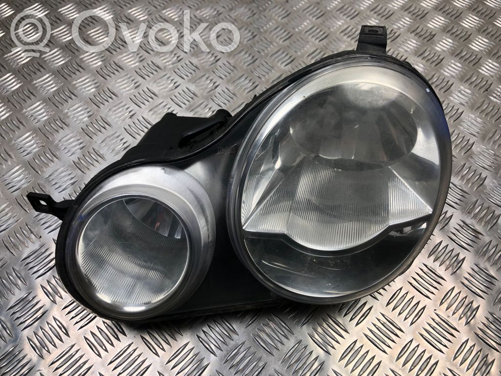 Volkswagen Polo Lampa przednia 