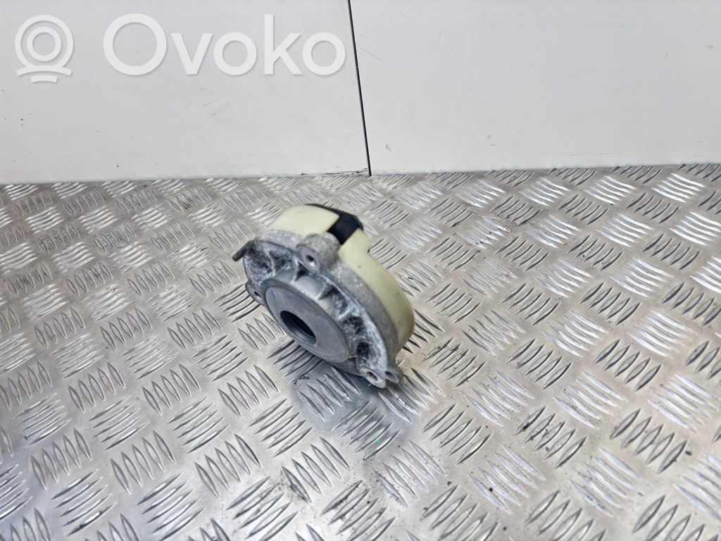 Audi A4 S4 B9 Podkładka / Gniazdo sprężyny przedniej 