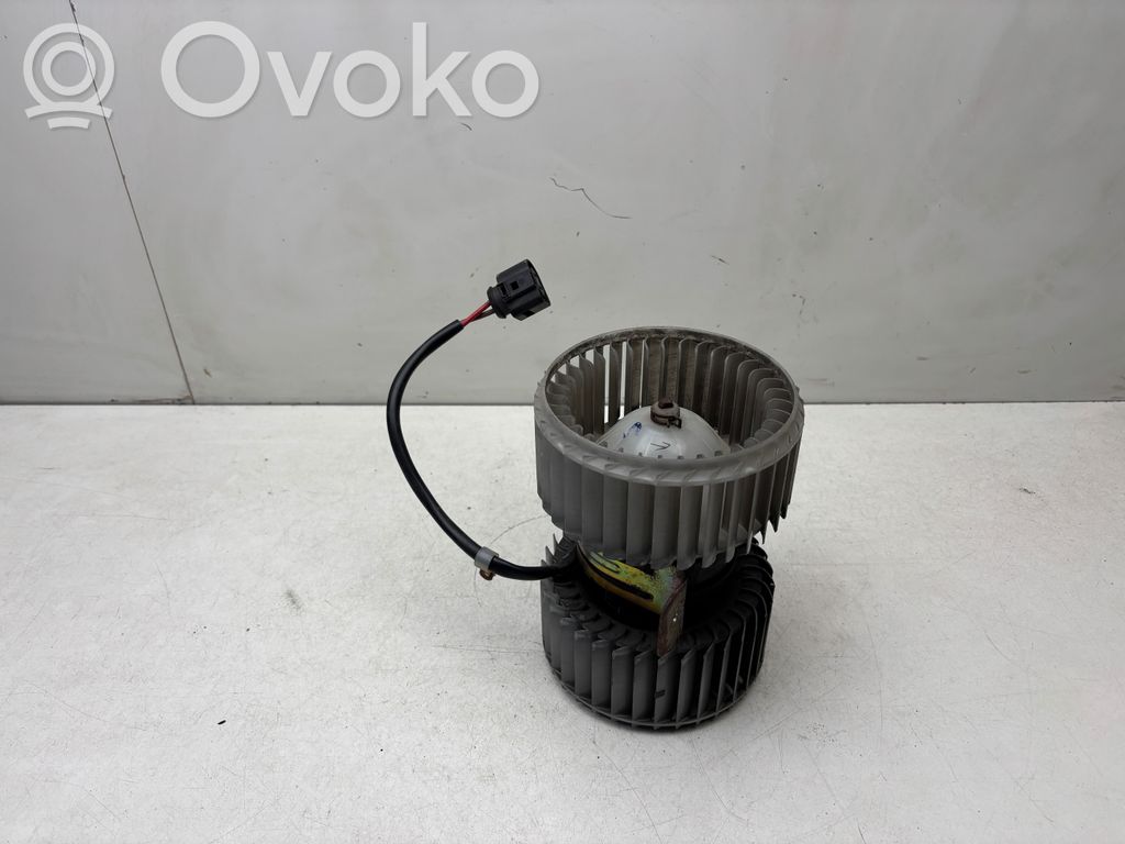 Mazā radiatora ventilators   4E0959101A