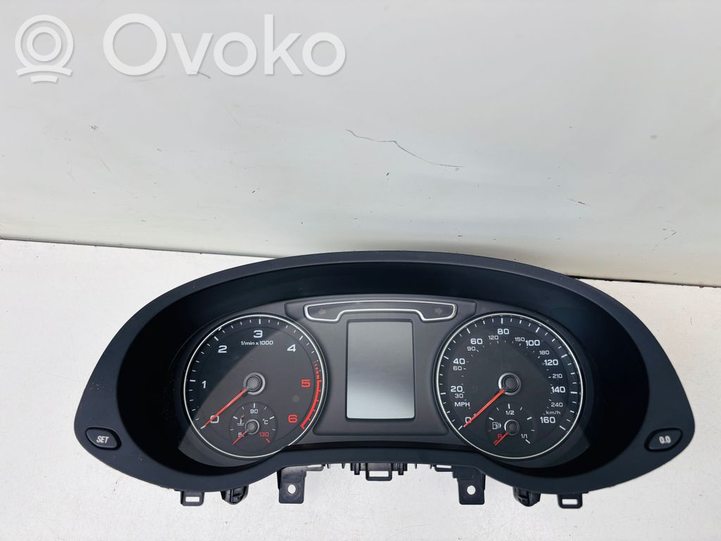 Audi Q3 8U Licznik / Prędkościomierz 