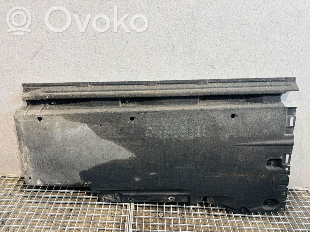 Audi A5 Sportback 8TA Osłona boczna podwozia 