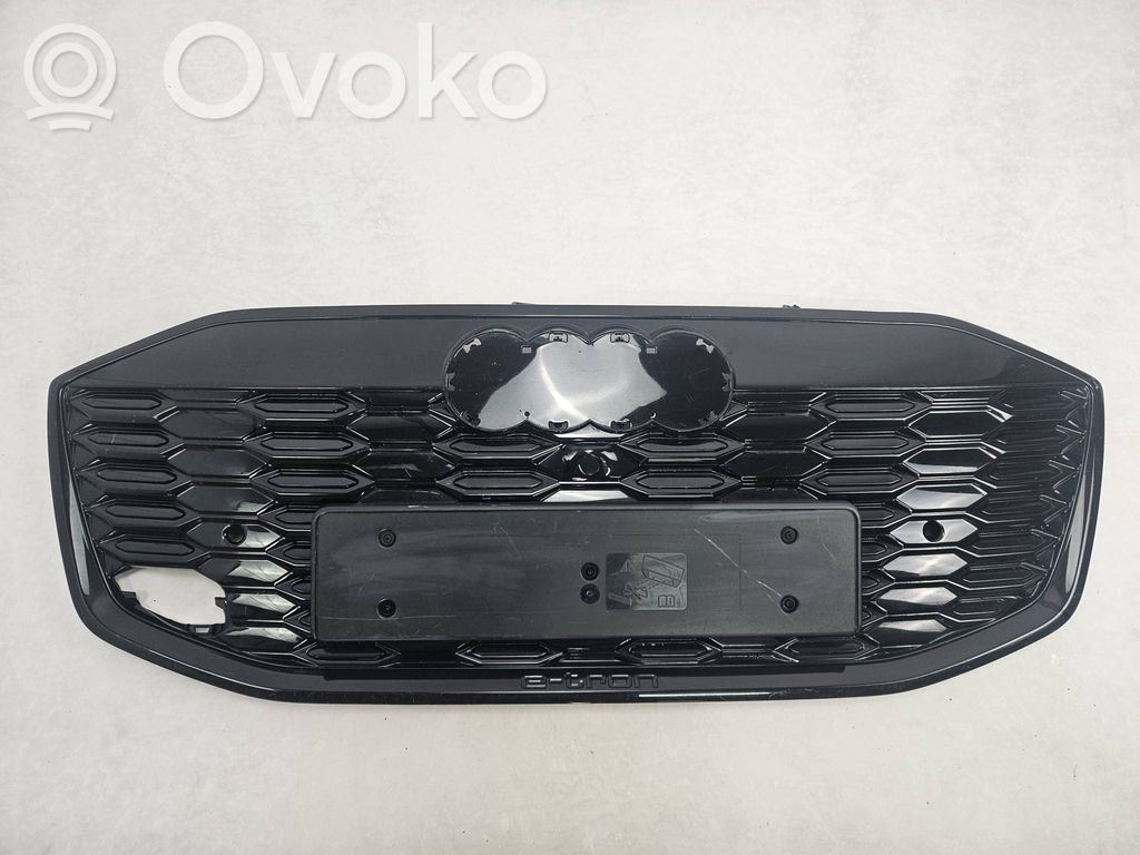 Audi Q6 e-tron Front grill 