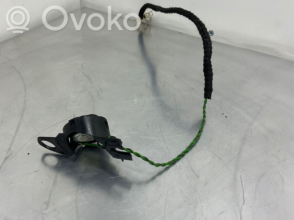 BMW 3 E46 Front door speaker 