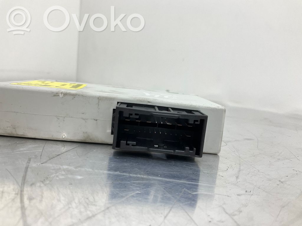 Sonstige Steuergeräte / Module   9138969,21275