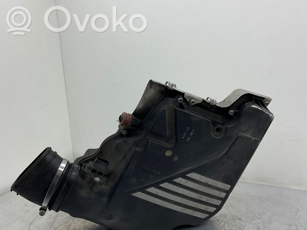 BMW 7 F01 F02 F03 F04 Oro filtro dėžė 