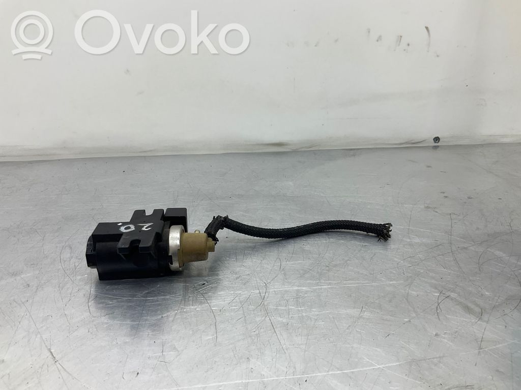 BMW 5 E60 E61 Solenoīda vārsts 