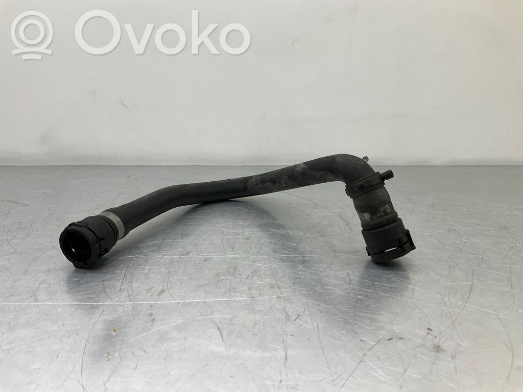 Engine coolant pipe/hose   6917697