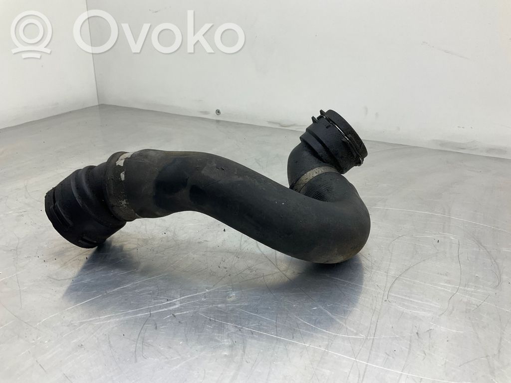 BMW 5 E60 E61 Engine coolant pipe/hose 