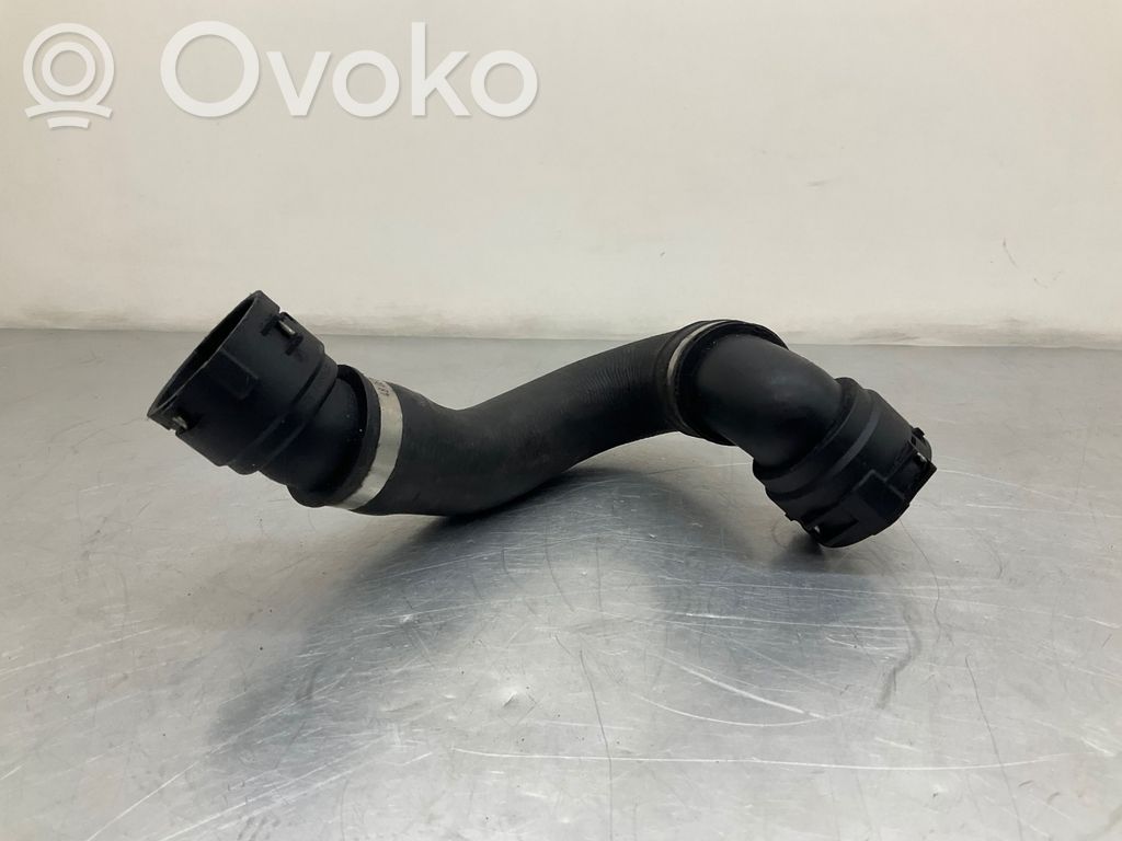 BMW 5 E60 E61 Engine coolant pipe/hose 