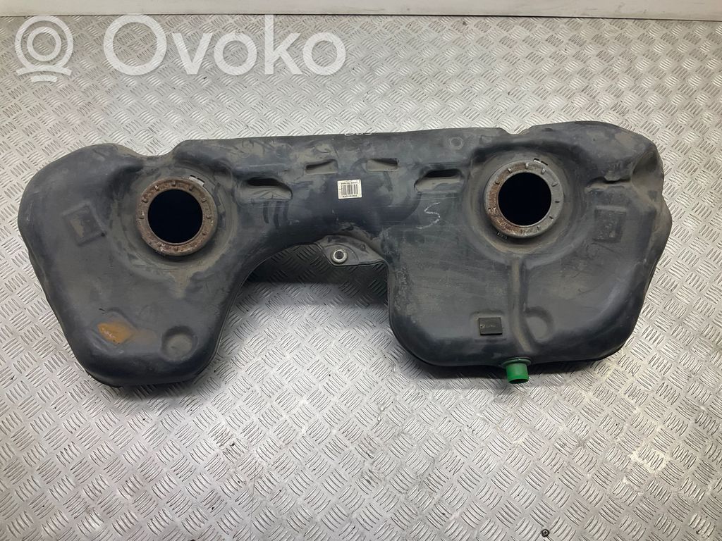 BMW 3 E90 E91 Fuel tank 