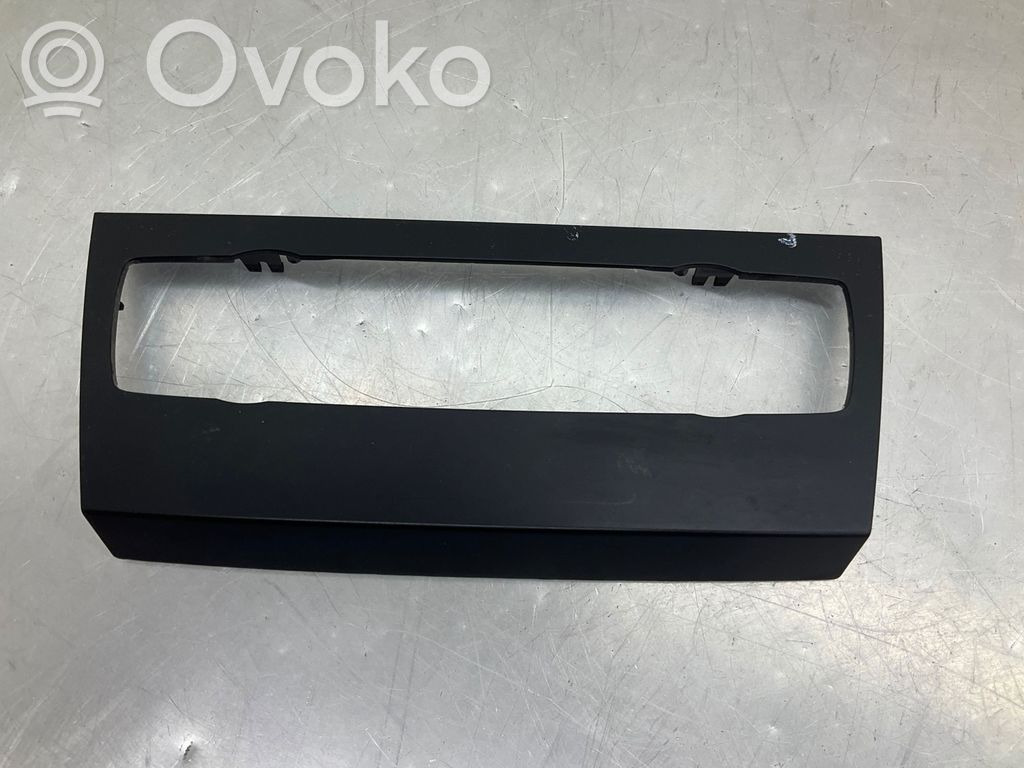 BMW 3 E90 E91 Panel trim 