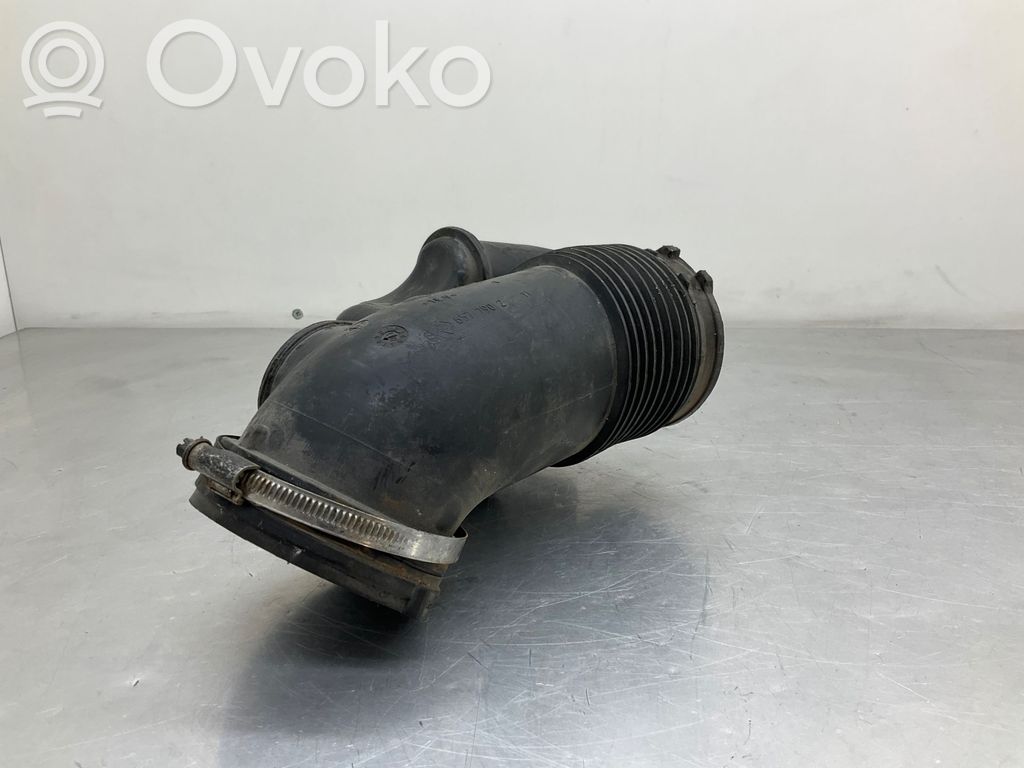 BMW 3 E90 E91 Air intake duct part 