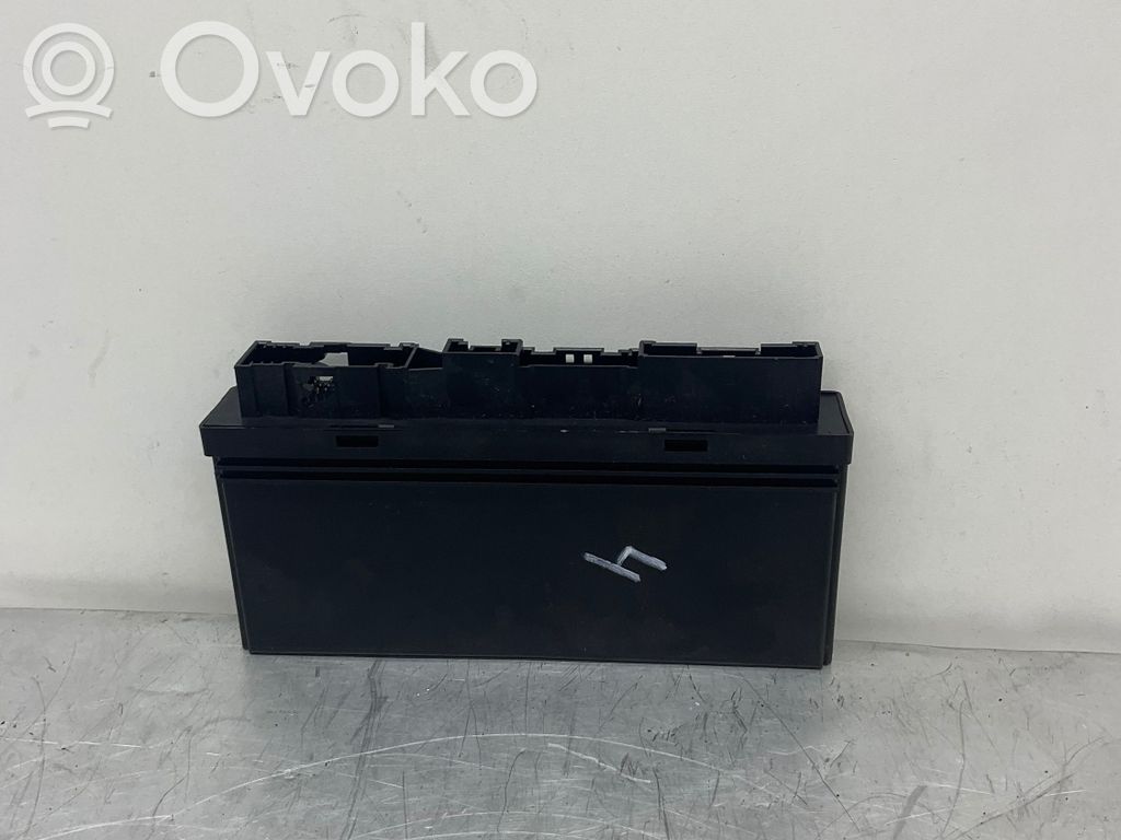 BMW 5 E60 E61 Komforta modulis 